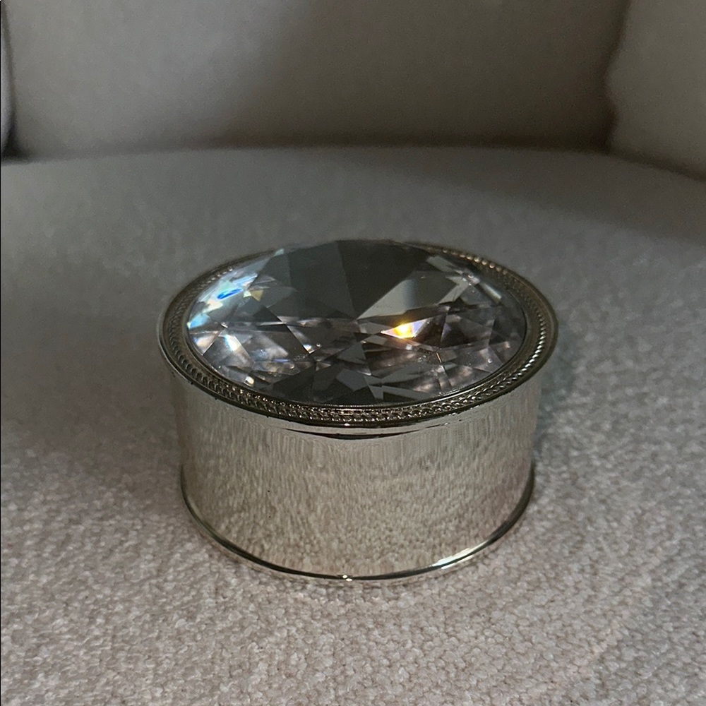 Elegant Silver Crystal Accent Box
